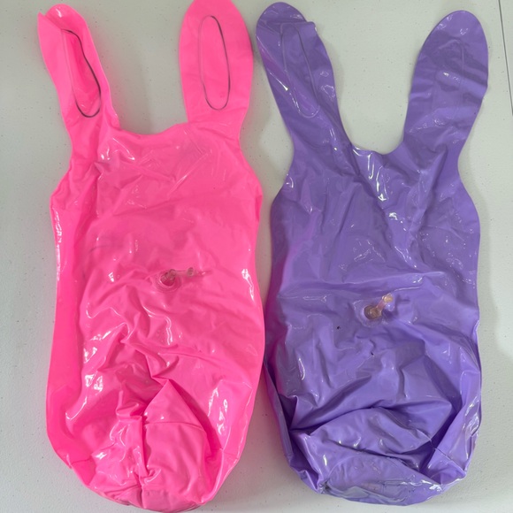Vintage Pink and Purple Easter Bunny Inflatable Weighted Decor - Picture 5 of 7